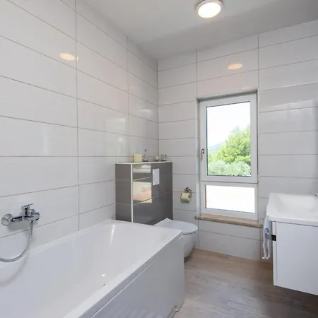 Maslina In - Haus Fuer 8 Personen Villa