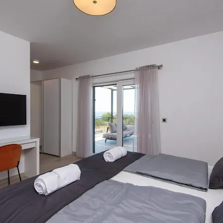 Villa Maslina In - Haus Fuer 8 Personen