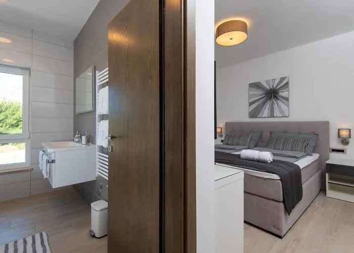 Maslina In - Haus Fuer 8 Personen ヴィラ *