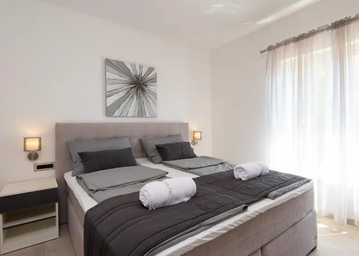 Maslina In - Haus Fuer 8 Personen ヴィラ オレビック