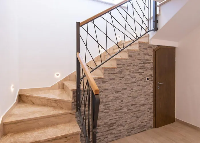 Maslina In - Haus Fuer 8 Personen オレビック