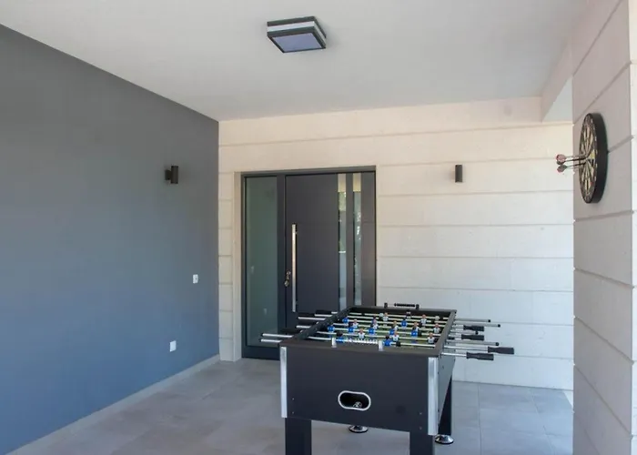 Maslina In - Haus Fuer 8 Personen * オレビック