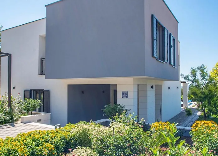 Maslina In - Haus Fuer 8 Personen ヴィラ *